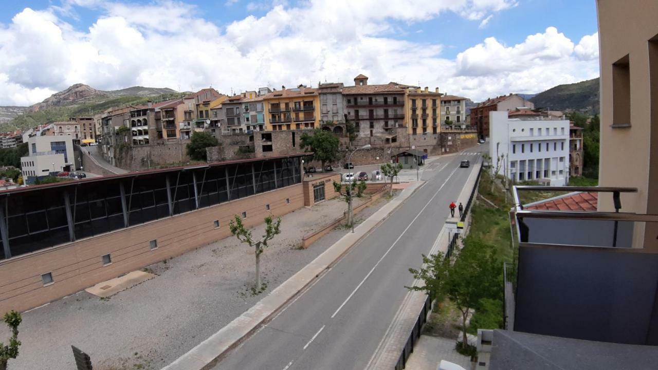 Apartaments Julia Pobla de Segur Ngoại thất bức ảnh